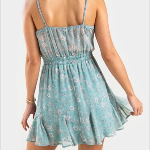 ✨ Morgan Floral Mini Dress✨ - Picture 3 of 5